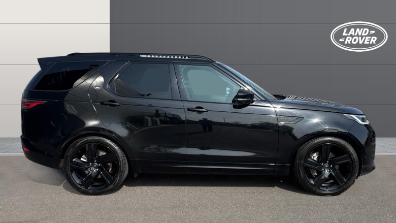 Land Rover Discovery 3.0 D300 Dynamic SE 5dr Auto Diesel Station Wagon